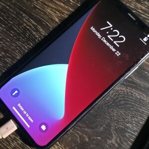 Apple iPhone X - Sleek Black